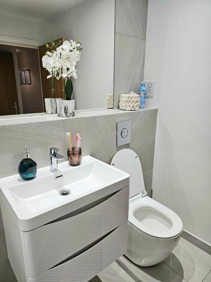 Appartement C2, Spacious 2 Bedroom Flat In Wembley Londres