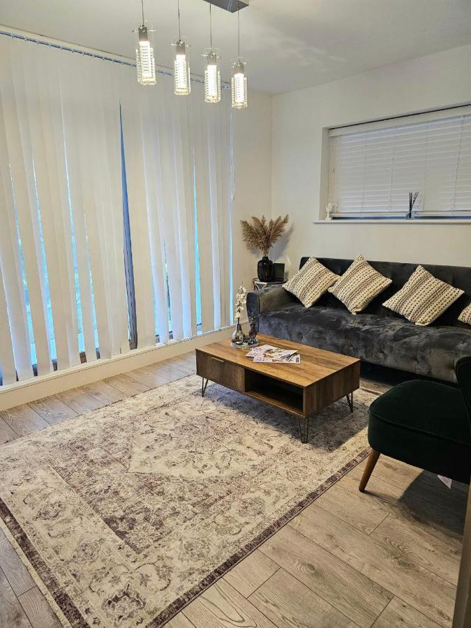 Appartement C2, Spacious 2 Bedroom Flat In Wembley